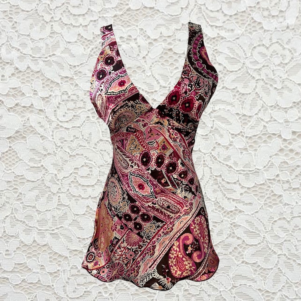 vintage y2k paisley patterned babydoll tank top with tie back
